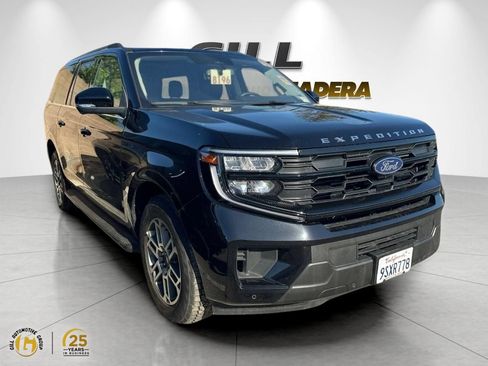 Used 2025 Ford Expedition Max Active AWD/4WD image 1