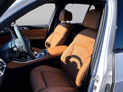 New 2026 BMW X5 M60i AWD/4WD image 13