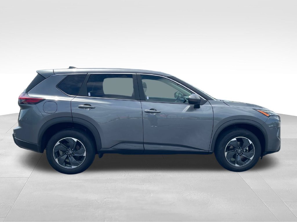 Used 2024 Nissan Rogue SV AWD/4WD image 6