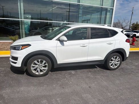 Used 2020 Hyundai Tucson SE w/ Cargo Package image 2