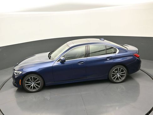 Used 2020 BMW 330i xDrive Sedan AWD/4WD image 32