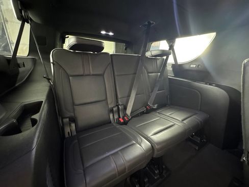 Used 2023 Chevrolet Suburban RST w/ Luxury Package RWD image 53