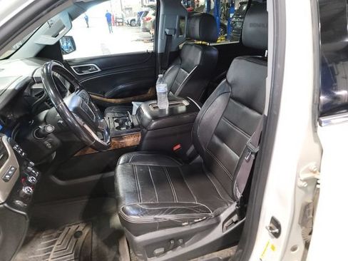Used 2015 GMC Yukon XL Denali w/ Touring Package AWD/4WD image 15