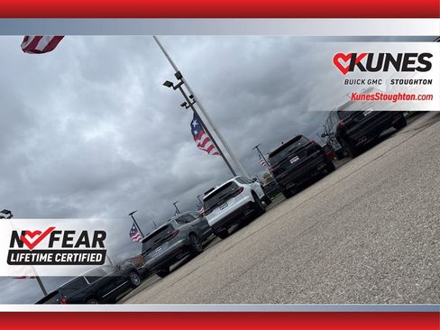 Used 2025 GMC Sierra 2500 AT4 image 11