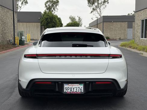 Used 2022 Porsche Taycan 4S AWD/4WD image 4