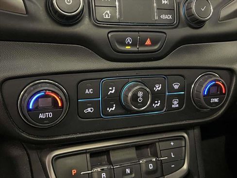 Used 2022 GMC Terrain AT4 w/ Infotainment Package II image 31