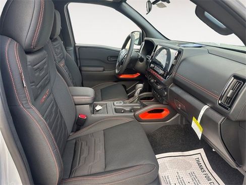 New 2026 Nissan Frontier PRO-4X w/ Pro-4x Convenience Package image 15