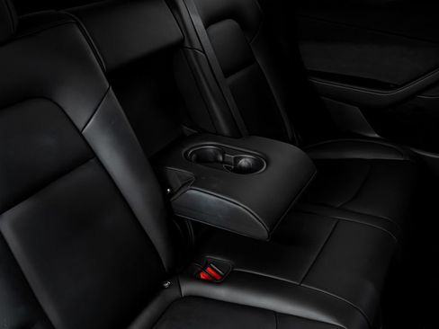 Used 2023 Tesla Model Y Long Range image 35