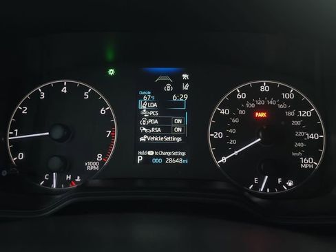 Certified 2024 Toyota Corolla SE image 18