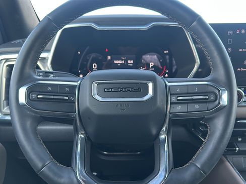 Used 2023 GMC Canyon Denali image 26