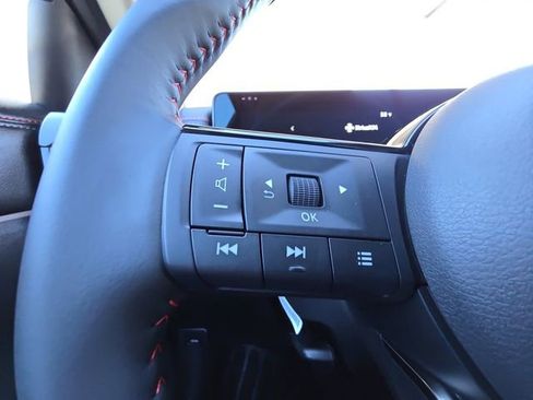 New 2026 Nissan Kicks SR FWD image 11