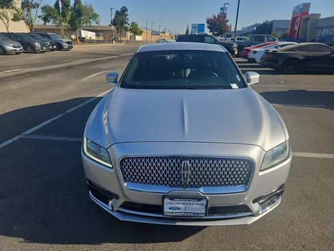 Used 2017 Lincoln Continental Select FWD image 2