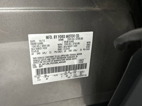 Used 2016 Lincoln MKX Reserve w/ Climate Package image 36