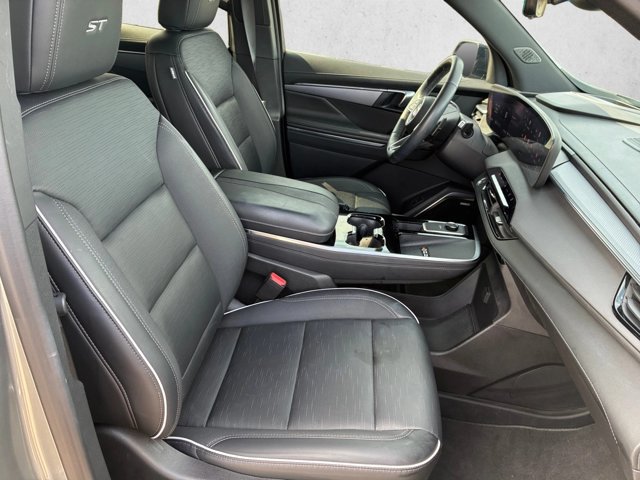 Used 2026 Buick Enclave Sport Touring w/ Power Package FWD image 23