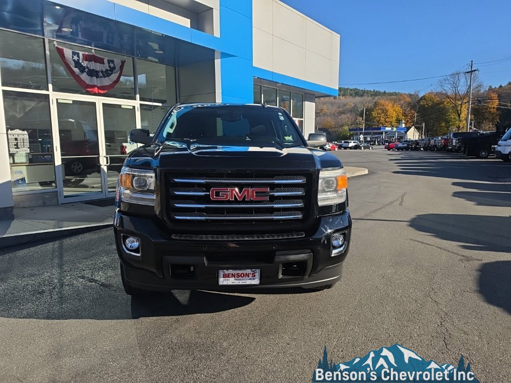 Used 2018 GMC Sierra 2500 SLT w/ All Terrain HD Package AWD/4WD image 9