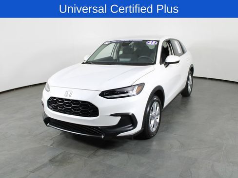 Used 2023 Honda HR-V LX image 2