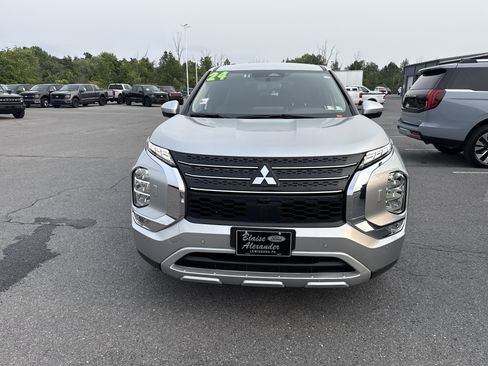Used 2024 Mitsubishi Outlander SE AWD/4WD image 9