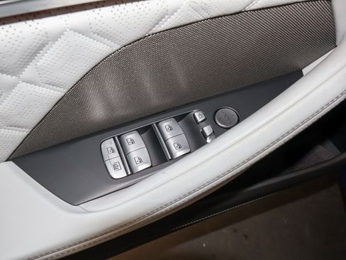 Used 2022 BMW M8 Gran Coupe xDrive Competition AWD/4WD image 18