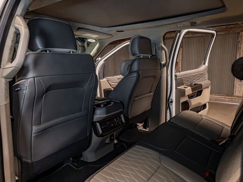 Used 2026 Ford F350 Platinum w/ Platinum Plus Package image 23