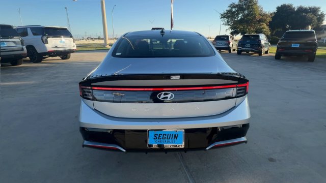 Used 2025 Hyundai Sonata SEL FWD image 7