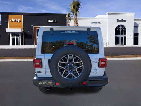 New 2026 Jeep Wrangler Sahara image 5