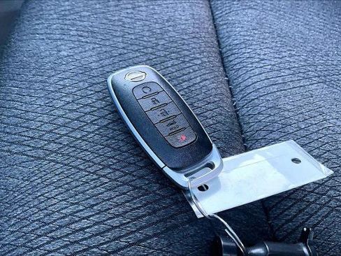 Certified 2024 Nissan Rogue SV image 13