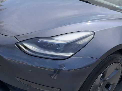 Used 2022 Tesla Model 3 Long Range AWD/4WD image 8