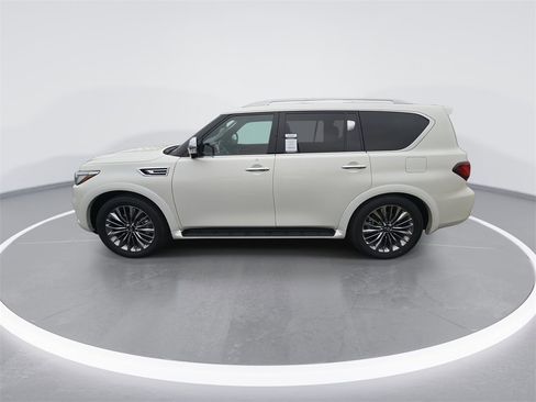 Used 2021 INFINITI QX80 Sensory w/ Cargo Package image 5