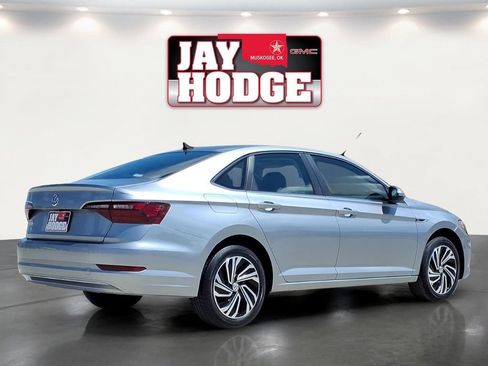 Used 2020 Volkswagen Jetta SEL FWD image 6