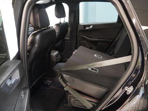 Used 2023 Ford Escape ST-Line Select w/ Tech Pack #1 AWD/4WD image 18
