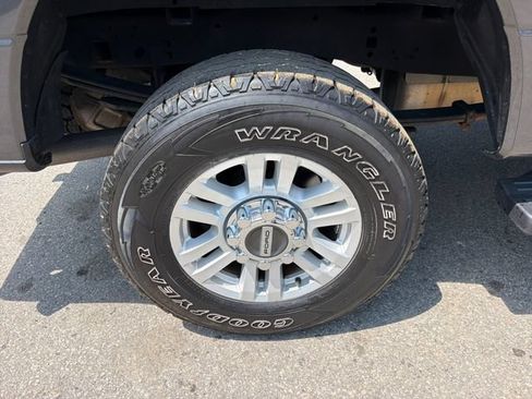 Used 2019 Ford F250 XLT w/ Snow Plow Prep Package AWD/4WD image 30