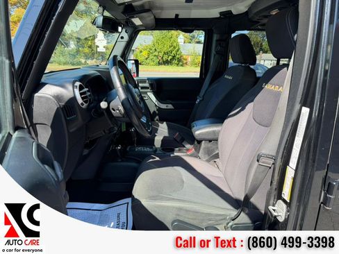 Used 2013 Jeep Wrangler Unlimited Sahara w/ Connectivity Group image 17