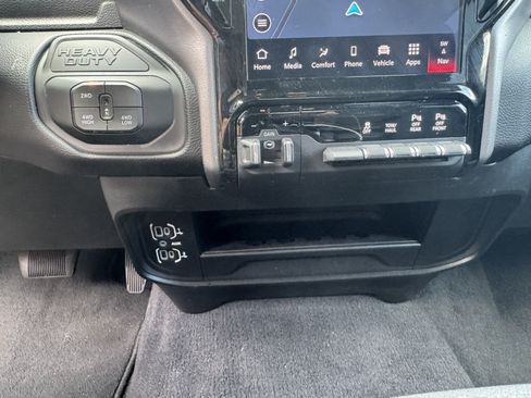 Used 2026 RAM 2500 Big Horn AWD/4WD image 29