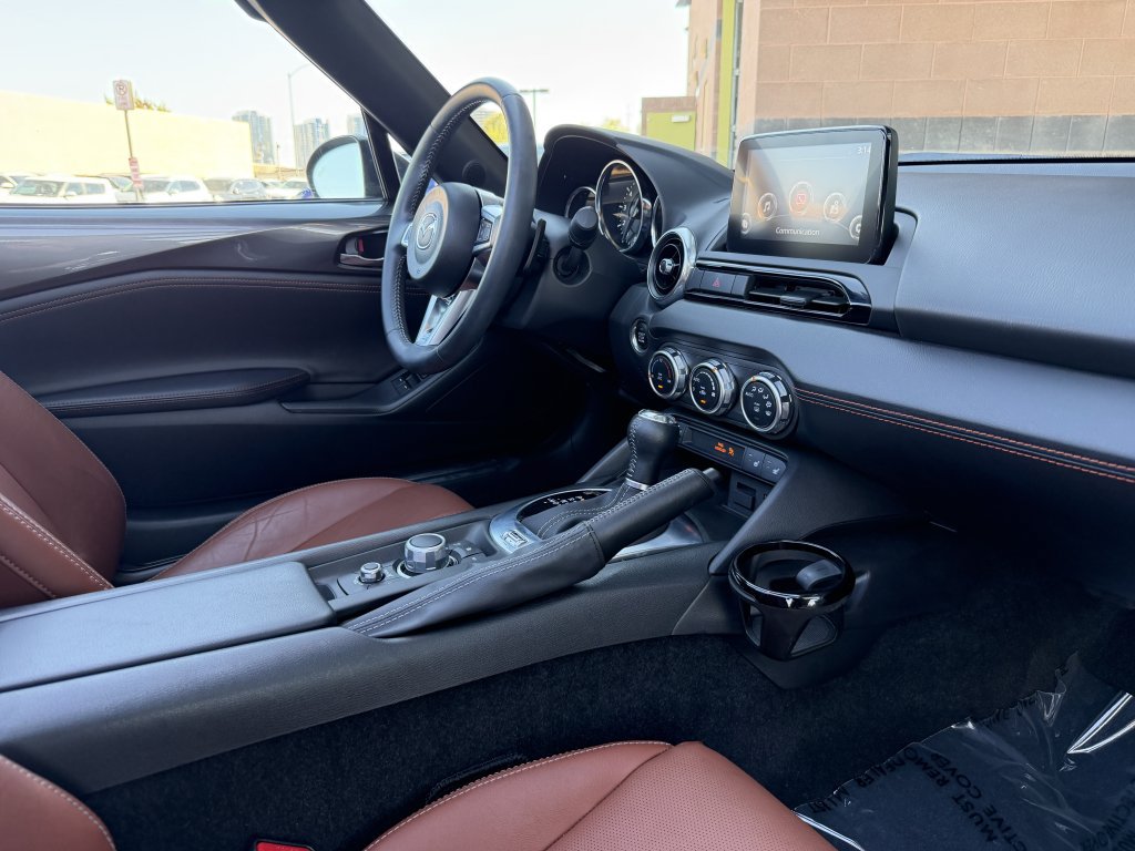 Used 2023 MAZDA MX-5 Miata Grand Touring w/ Weather Package RWD image 32