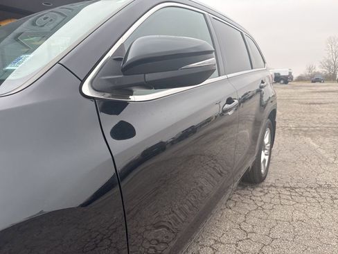 Used 2016 Toyota Highlander Limited image 11