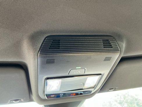 New 2026 Volkswagen Atlas Cross Sport SE image 20