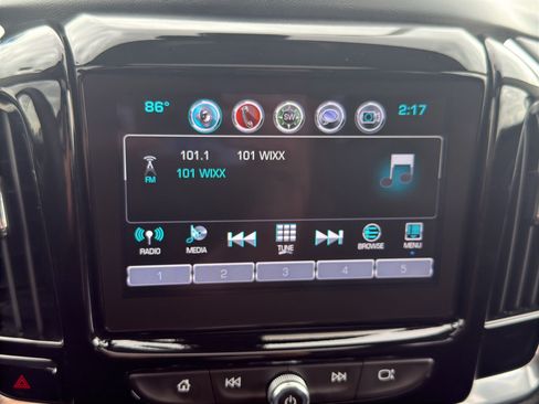 Certified 2018 Chevrolet Traverse Premier w/ Redline Edition AWD/4WD image 18