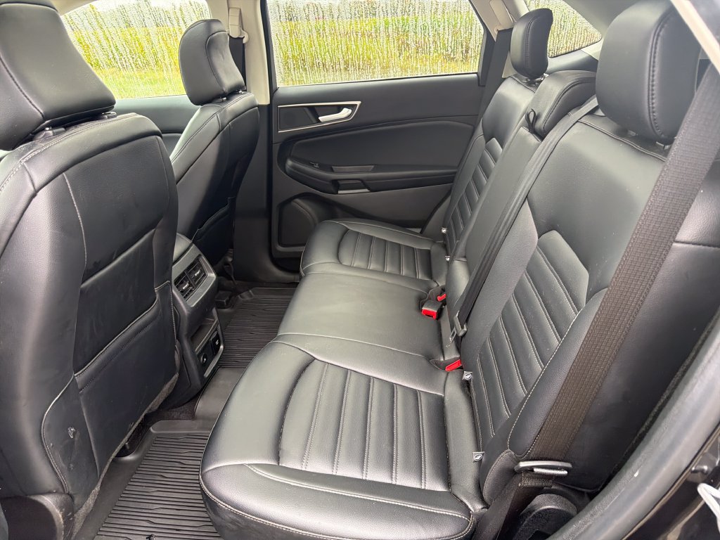 Used 2022 Ford Edge SEL w/ Convenience Package AWD/4WD image 24