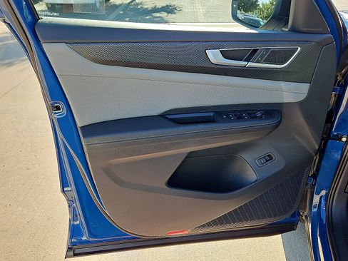 New 2026 Volkswagen Atlas Cross Sport SEL R-Line image 15