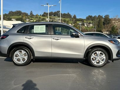 Used 2025 Honda HR-V LX