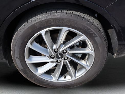 Used 2025 Lincoln Corsair Grand Touring w/ Equipment Group 301A AWD/4WD image 26