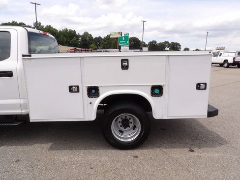 Used 2022 Ford F350 XL w/ Power Equipment Group AWD/4WD image 49