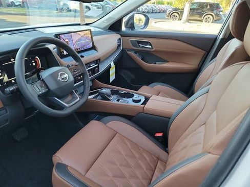 New 2026 Nissan Rogue Platinum w/ Tech Package AWD/4WD image 8