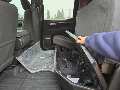 New 2026 GMC Sierra 1500 SLE w/ X31 Off-Road Package image 29