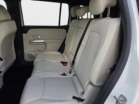 New 2026 Mercedes-Benz GLB 250 image 15