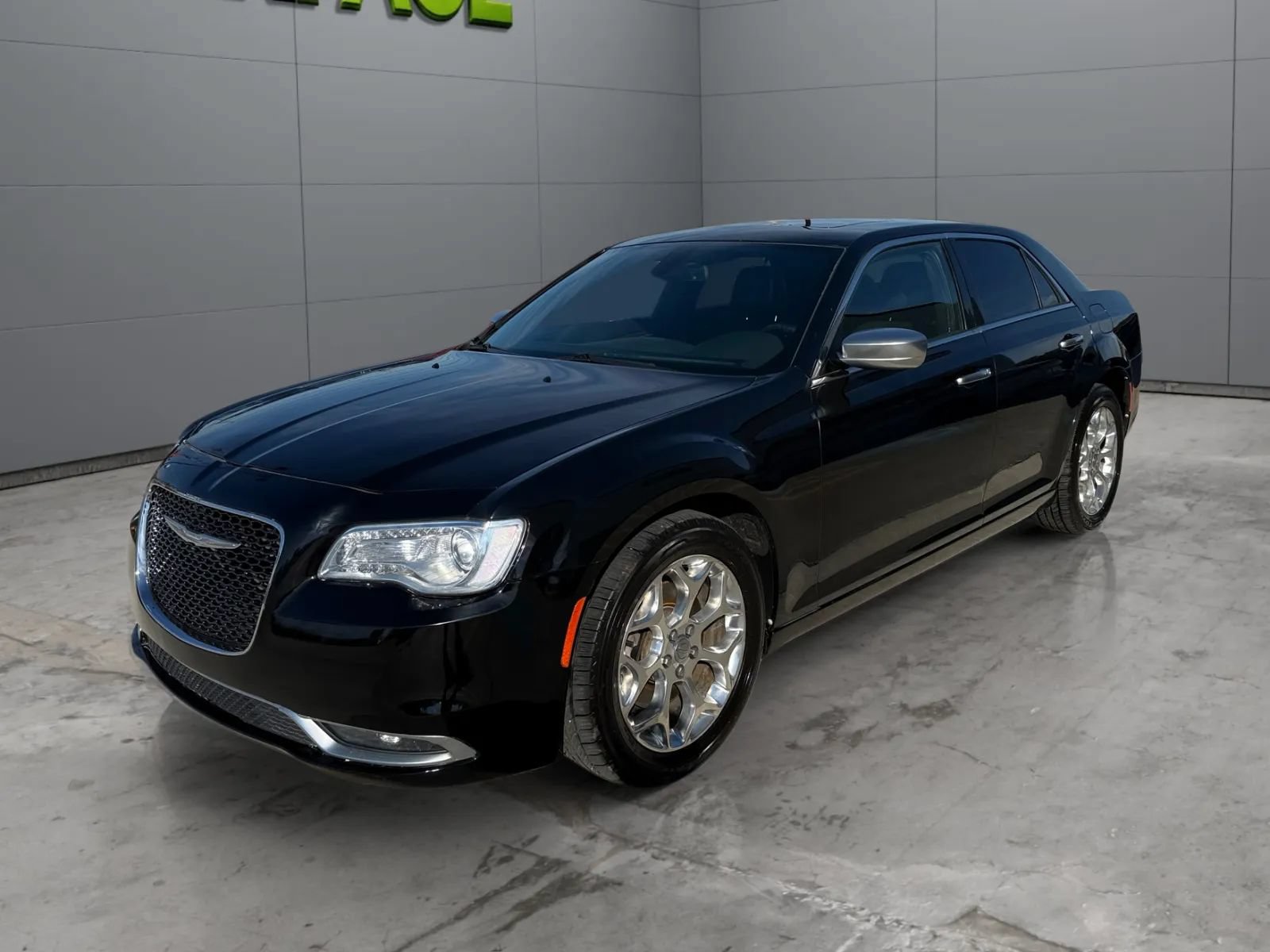 Used 2017 Chrysler 300 C Platinum AWD/4WD image 6