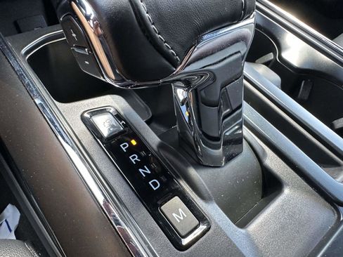Used 2023 Ford F150 Lariat AWD/4WD image 21