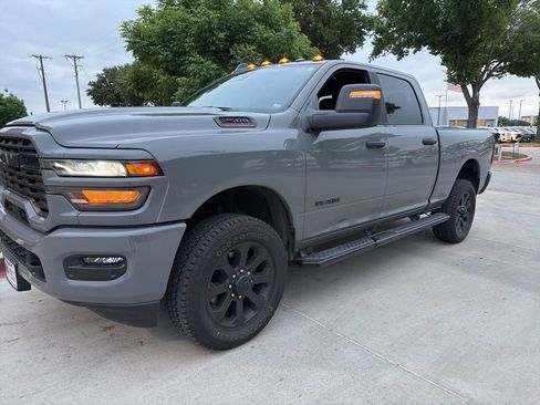 Used 2025 RAM 2500 Lone Star AWD/4WD image 1