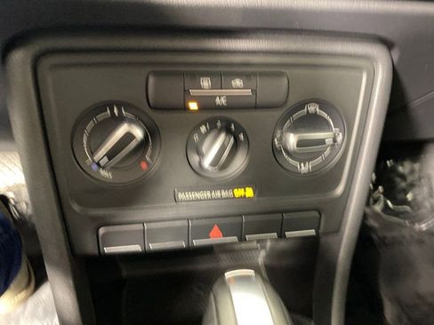 Used 2017 Volkswagen Beetle 1.8T image 15