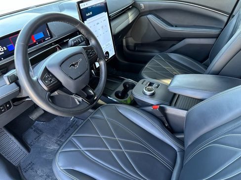Certified 2024 Ford Mustang Mach-E Select RWD image 9